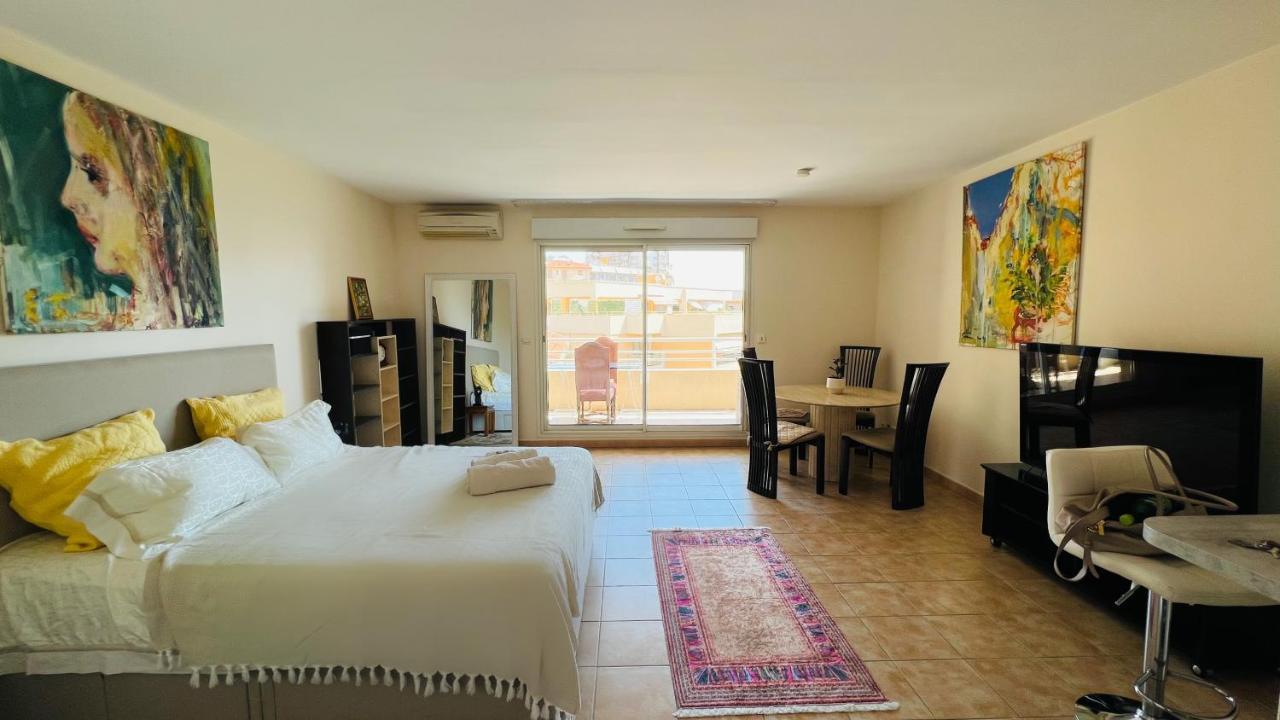 Mari Stunning Apartment Next To Monaco With A Sea View Terrace Бюсолей Екстериор снимка